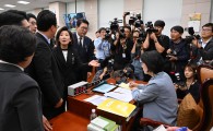 “조요토미” “똥 싸고 있다”…올해도 ‘막말 국감’[이런정치]