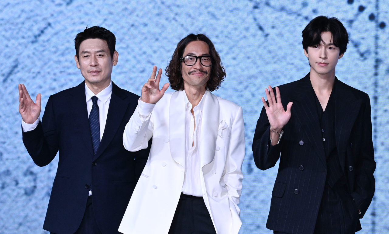 [헤럴드POP=윤병찬 기자]넷플릭스 오리지널 영화<굿뉴스>가 14일 오전 JW 메리어트 동대문 스퀘어에서 제작보고회가 열렸다. 이날 현장에는 설경구, 홍경, 류승범 배우, 변성현 감독이 참석했다.
