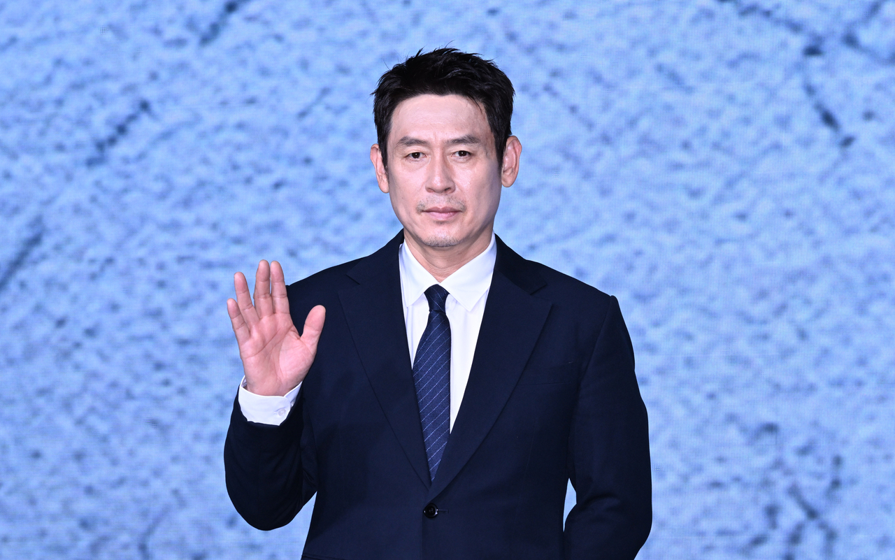 [헤럴드POP=윤병찬 기자]넷플릭스 오리지널 영화<굿뉴스>가 14일 오전 JW 메리어트 동대문 스퀘어에서 제작보고회가 열렸다. 이날 현장에는 설경구, 홍경, 류승범 배우, 변성현 감독이 참석했다.