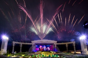 Yet more ‘KPop Demon Hunters’: Singalong fireworks show at Everland