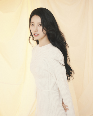 영화 중간계 속 이승과 저승 사이에서 쫓기는 등장인물들의 긴박한 모습