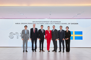 Swedish royal couple visits SM Entertainment to explore K-pop’s creative process