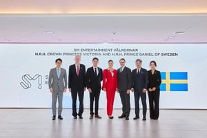 Swedish royal couple visits SM Entertainment to explore K-pop’s creative process