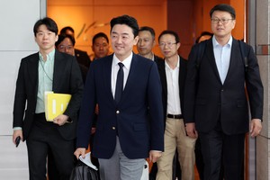 Presidential chief of staff travels to Europe in defense export push