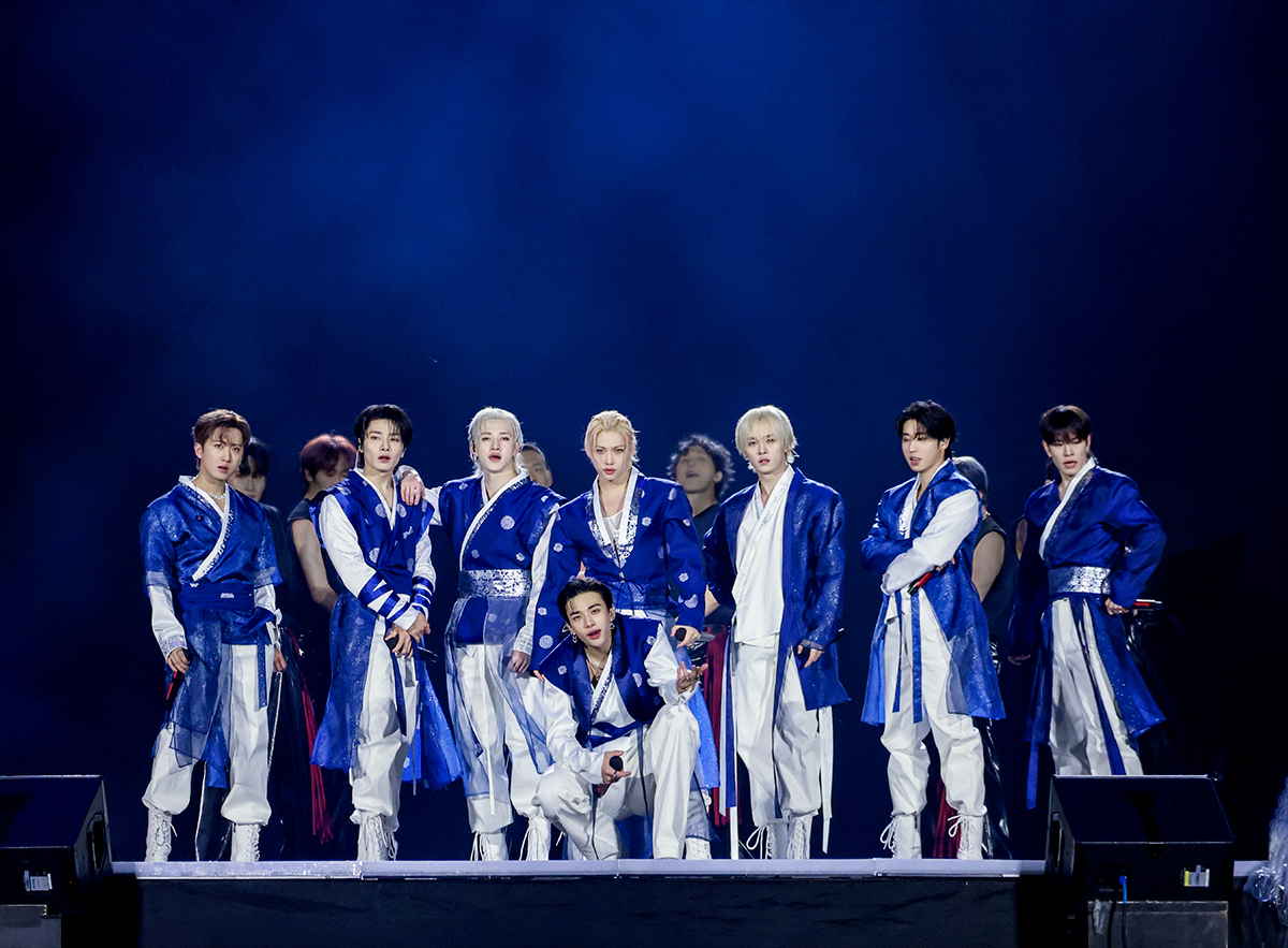 アイドル StrayKids Herald Review] From city to city, Stray Kids are 'everywhere, all