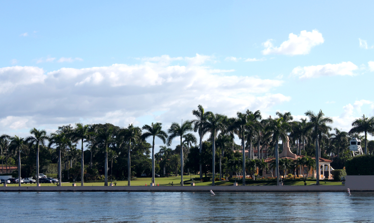 A view of US President Donald Trump's Mar-a-Lago estate in Palm Beach, Florida, on Saturday, (Yonhap)
