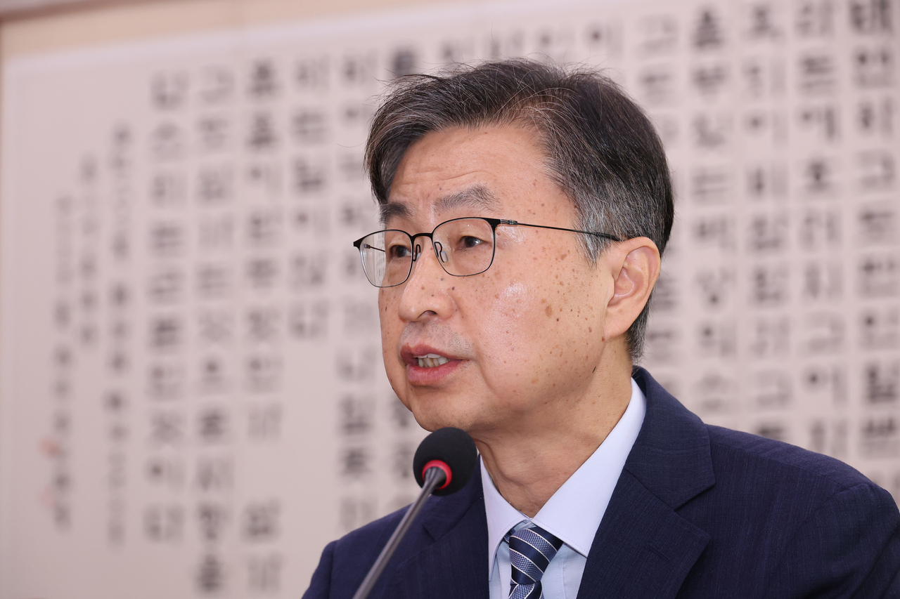 This photo shows former chair of the Board of Audit and Inspection, Choe Jae-hae, responding to lawmakers' questions during a parliamentary audit at the National Assembly in Seoul on Oct. 16, 2025. (Yonhap)