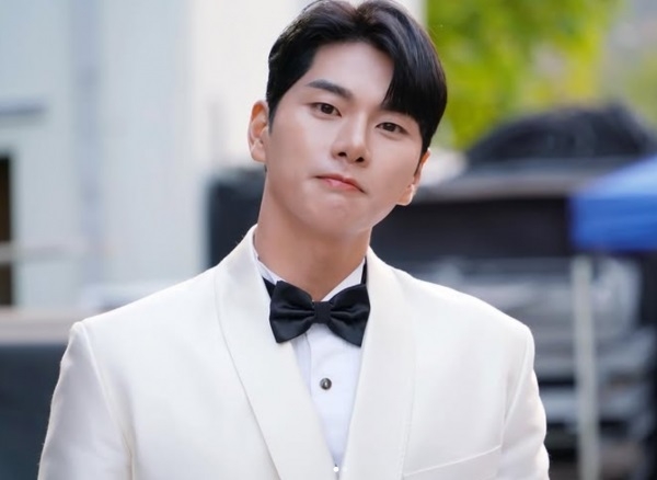 Lee Yi-kyung (Instagram)
