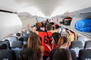 “지독한 악취 진짜 못 참겠다” 결국 비행기 회항…원인 뭔가 했더니