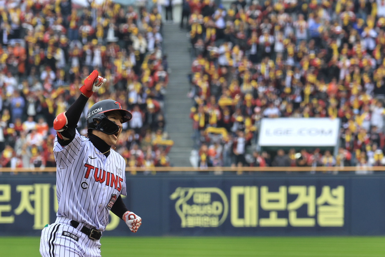 한화-LG 한국시리즈 1차전 매진…“프로야구 PS 33경기 연속” - 헤럴드경제