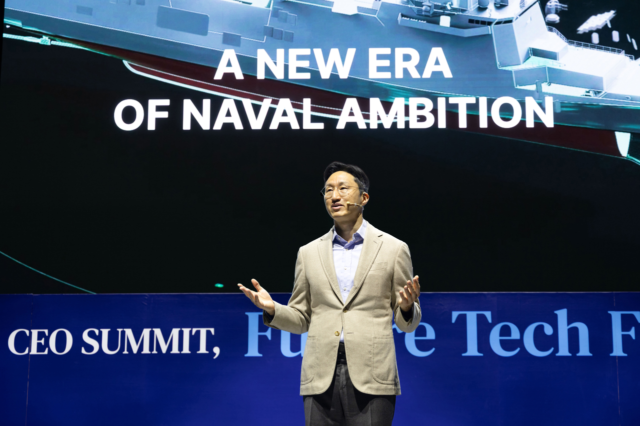 HD Hyundai Chair Chung Ki-sun delivers the keynote speech at HD Hyundai’s Future Tech Forum at the Gyeongju Expo Grand Park Cultural Center’s Munmu Hall, in North Gyeongsang Province, Monday. (HD Hyundai)