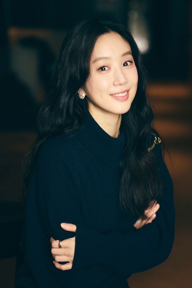 배우 정려원/사진=바이포엠스튜디오 제공