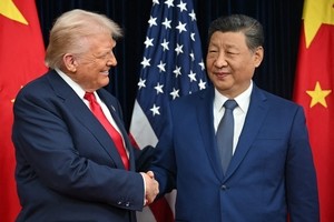 Xi in S. Korea for 1st time in 11 years for talks with Trump, Lee
