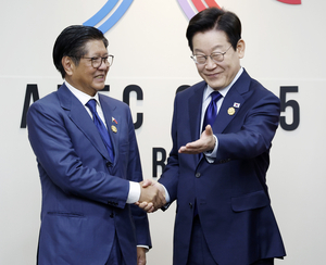 Lee hails Philippines as ‘special friend’ during summit with Marcos