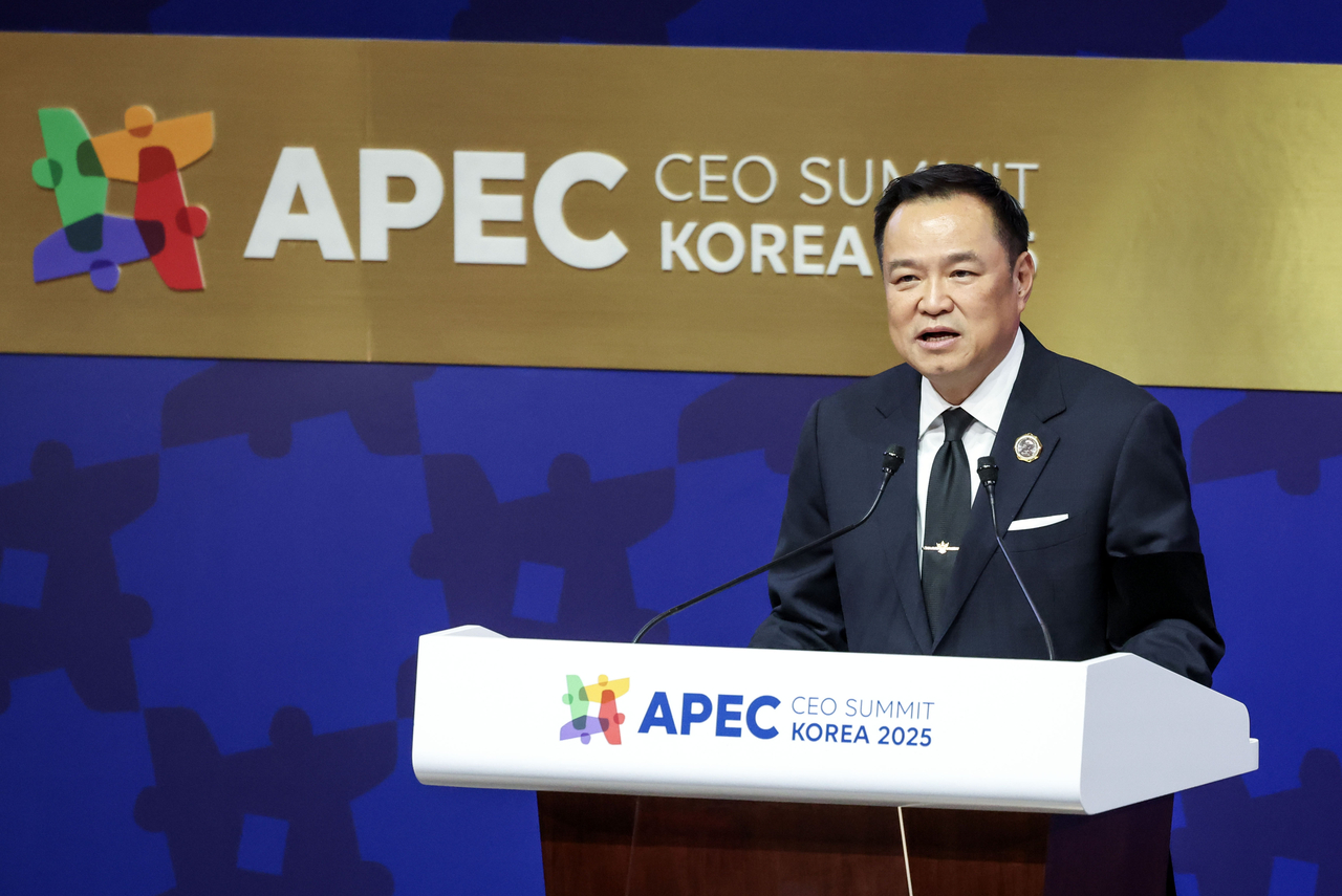 Thai Prime Minister Anutin Charnvirakul delivers a speech at the APEC CEO Summit held in Gyeongju, North Gyeongsang Province, on Oct. 30. (Im Se-jun/The Korea Herald)