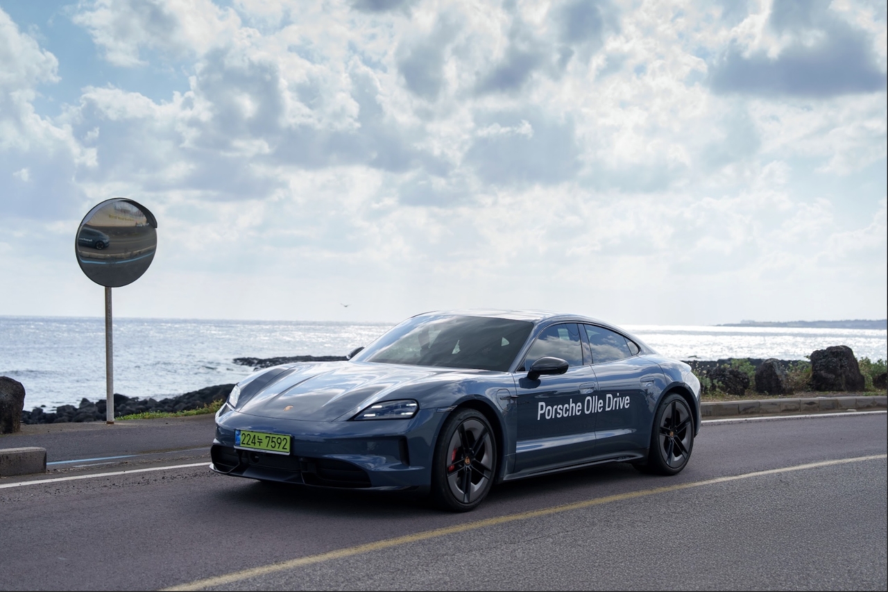 Porsche the Taycan GTS (Porsche Korea)