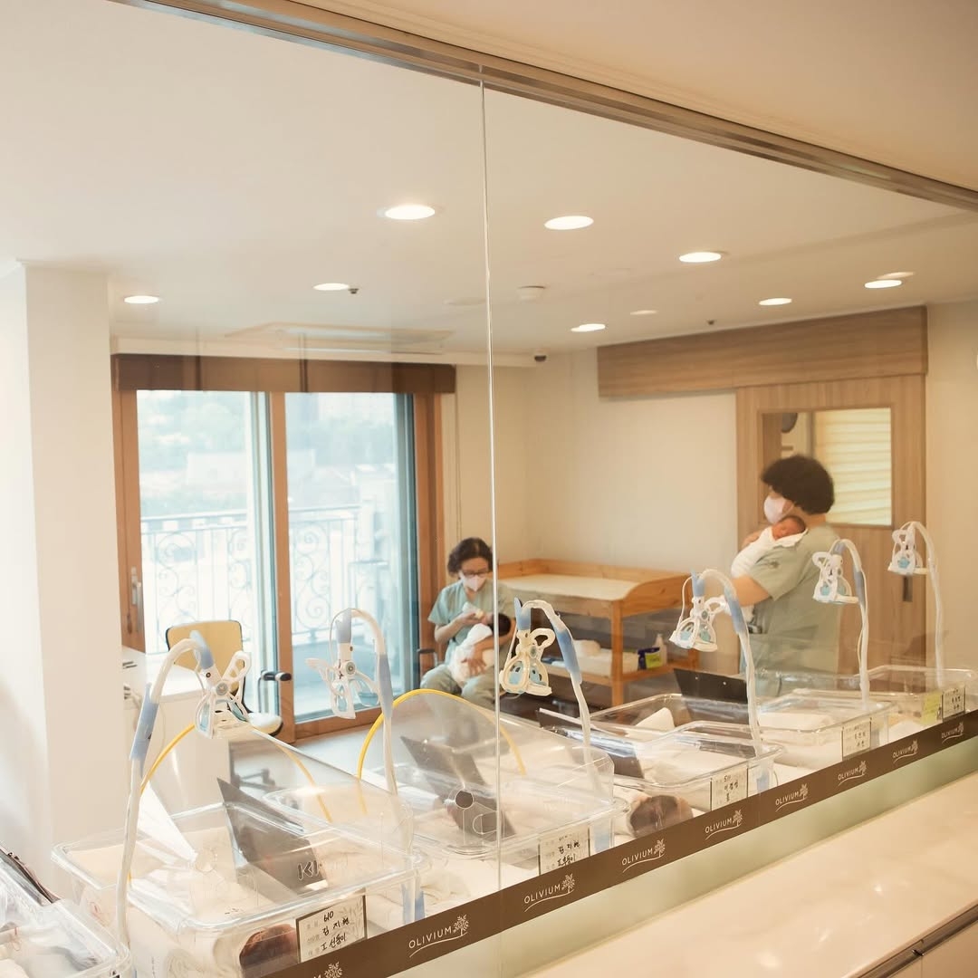 Newborn nursery at postpartum care center Olivium, operated by Seran General Hospital in Jongno-gu, central Seoul (Courtesy of Olivium)