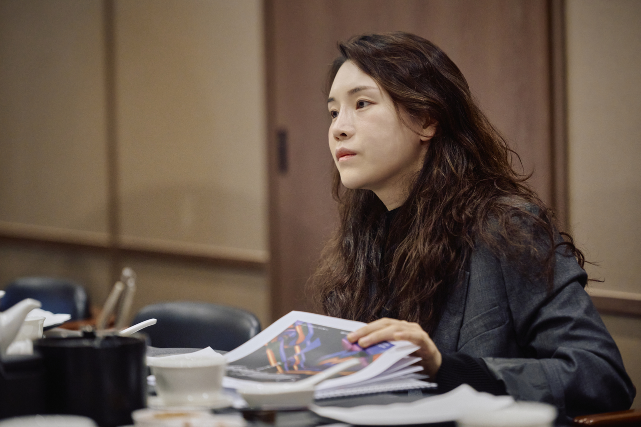 Park Yu-shin, cellist and music director of Music Festival Pohang, participates in a press conference Monday in Seoul. (Pohang Cultural Foundation)