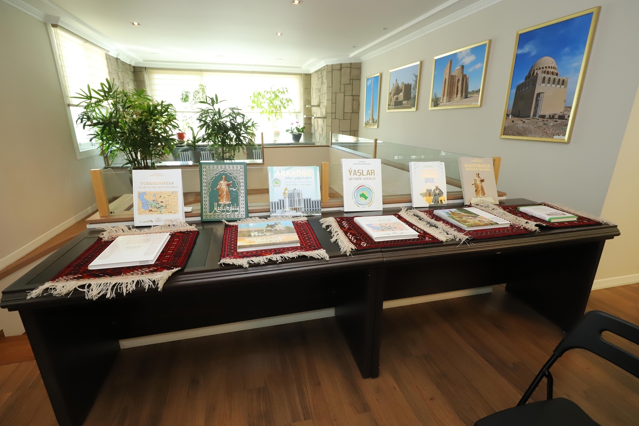 Literary works by the President of Turkmenistan  Serdar Berdimuhamedow and the National Leader of the Turkmen people the Chairman of Halk Maslahaty of Turkmenistan  Gurbanguly Berdimuhamedov showcased at an event promoting peace and neutrality at the Turkmen Embassy in Seoul on October 27. (Turkmen Embassy in Seoul)
