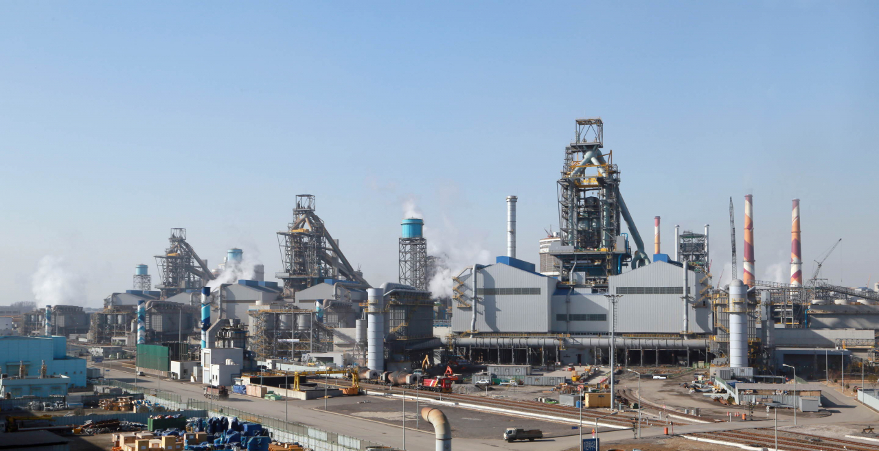 This file photo, provided by Hyundai Steel Co., shows its steelmaking plant in Dangjin, about 80 kilometers south of Seoul. (Yonhap)