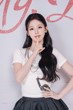 Miyeon captures different shades, emotions of love in &apos;MY, Lover&apos;