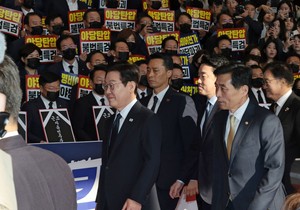 Main opposition boycotts President Lee's budget speech