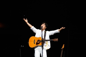 Not just for K-pop idols: Veteran singers pack domes