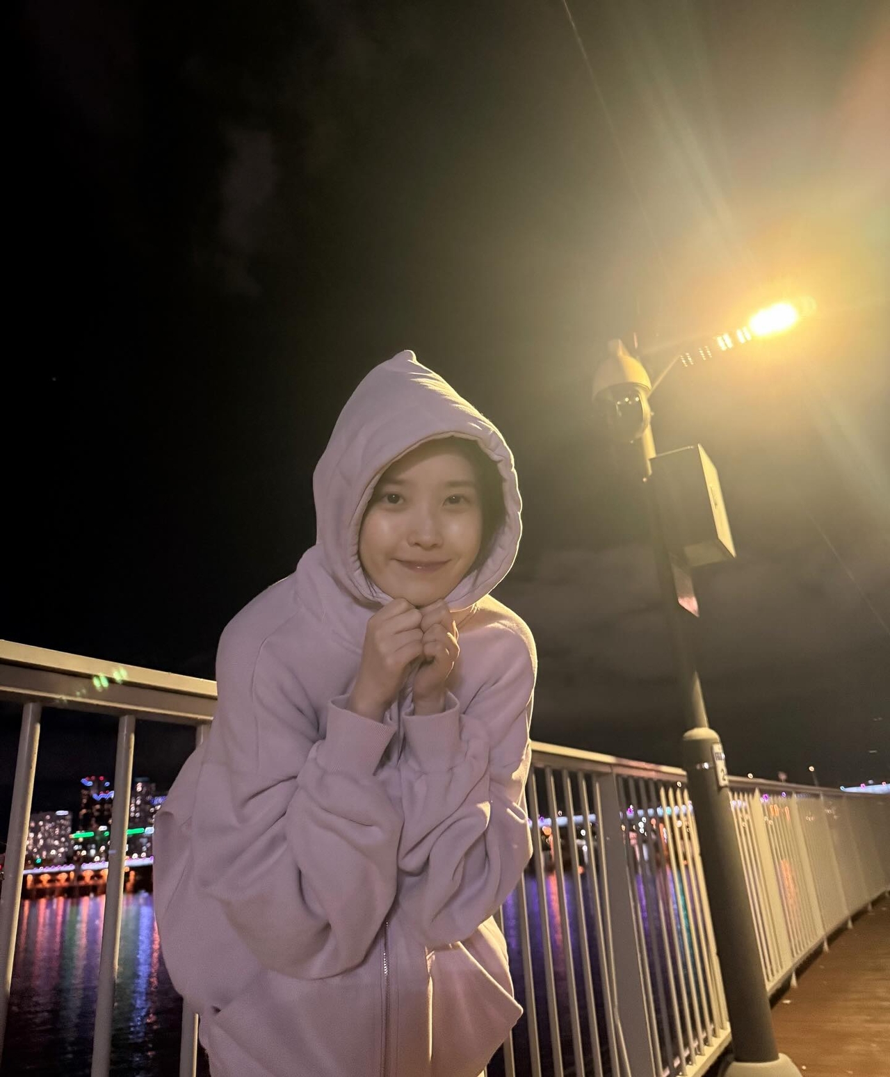 사진=아이유 채널