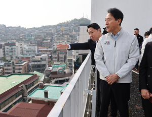 오세훈 서울시장, ‘공급절벽 책임론’ 반박…용적률 확대 등 규제 완화 예고 [부동산360]