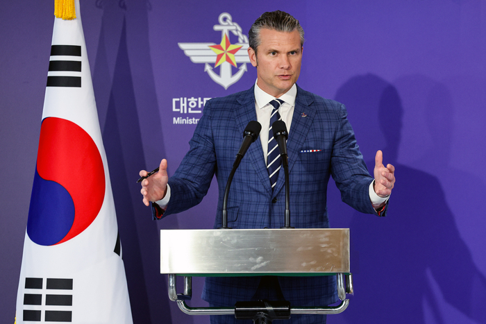 US Defense Secretary Pete Hegseth answers reporters' questions at the 57th Security Consultative Meeting joint press conference held at the Defense Ministry building in Yongsan, Seoul on Nov.4. (Yonhap)