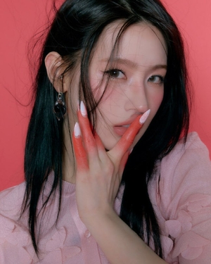 I-dle’s Miyeon wraps up second solo outing on a high