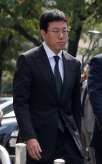 Ex-Kakao CIO sues Mirae Asset over account hack loss