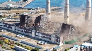 2 towers blown up at Ulsan power plant to help search for missing