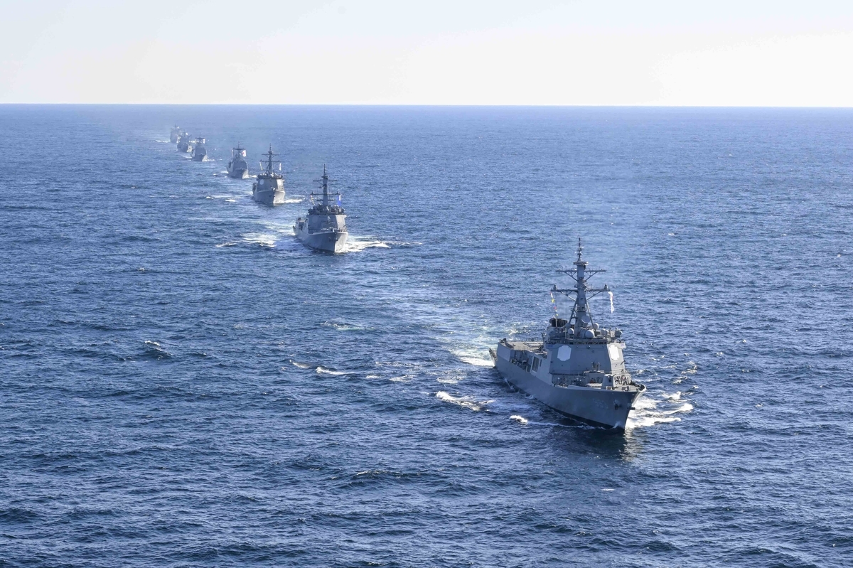 Naval warships take part in fleet-level maritime drills in the East Sea on Monday, in this photo provided by the Navy. (Yonhap)