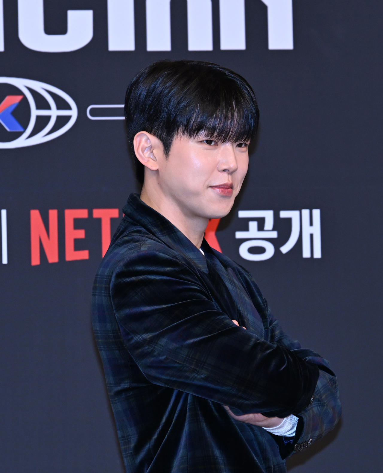 10일 오후 양천구 목동에 위치한 SBS목동사옥에서 초대형 글로벌프로젝트 ‘베일드뮤지션’의 제작발표회가 열렸다.  심사위원을 맡은 폴킴이 포즈를 취하고 있는 모습. 윤병찬 기자