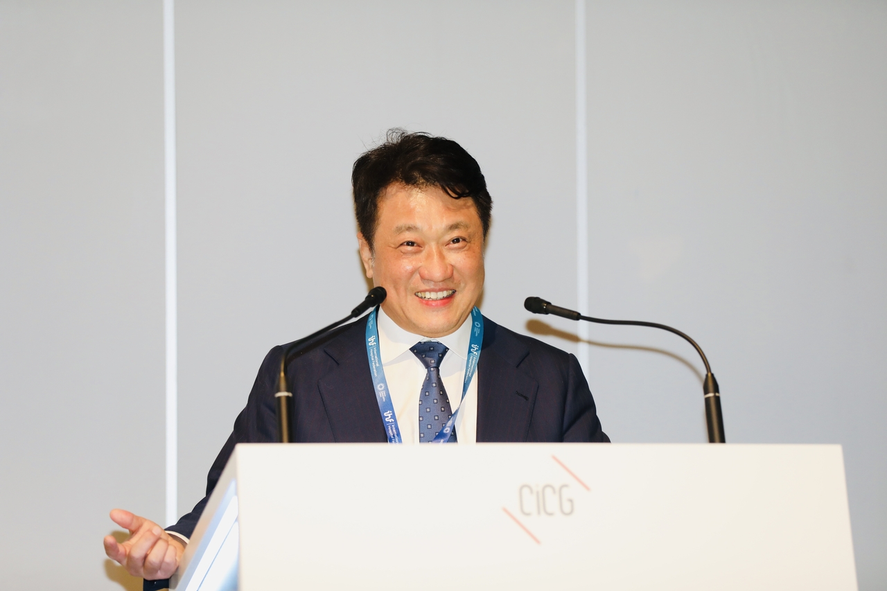 Dr. Lee Wang-jun at the 48th World Hospital Congress held in Geneva, Switerland (Korea Hospital Association)