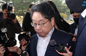 Acting prosecutor general offers to resign amid Daejang-dong scandal backlash