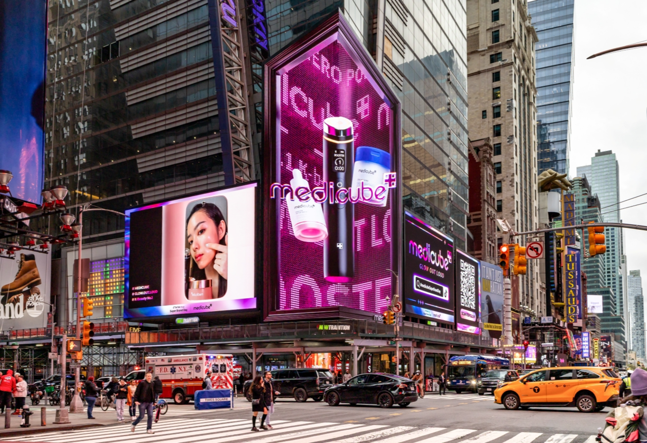 Medicube’s outdoor advertisement aired in Times Square, New York City (APR)