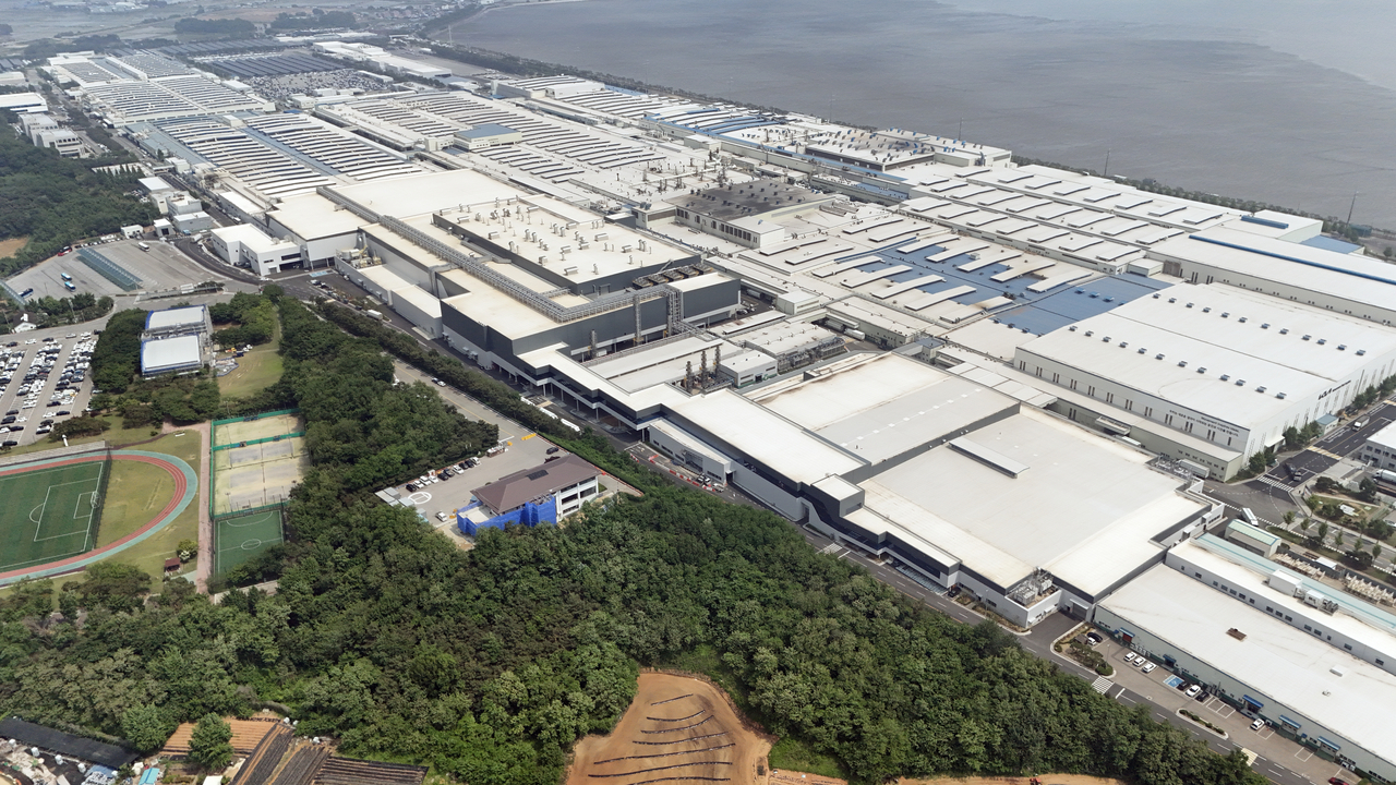 Kia's Hwaseong EVO Plant (Hyundai Motor Group)