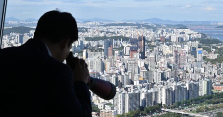 은행권 주택담보대출 변동금리의 기준인 코픽스(COFIX·자금조달비용지수)가 두 달 연속 상승했다. 사진은 서울 영등포구의 주거지역 일대 모습 [헤럴드DB]