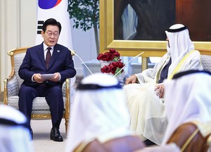 S. Korea, UAE sign MOUs on AI, nuclear energy and space at summit