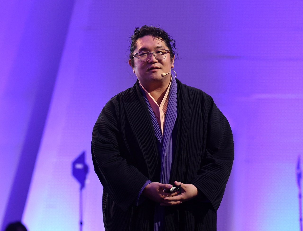 Choi Yong-ho, CEO of Galaxy Corp., delivers keynote at EnterTech Seoul 2025