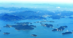 “해풍 맞고 달린다”...제1회 여수일레븐브리지마라톤대회