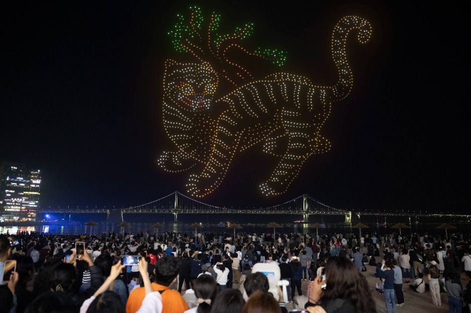 (Gwangalli Marvelous Drone Light Show)