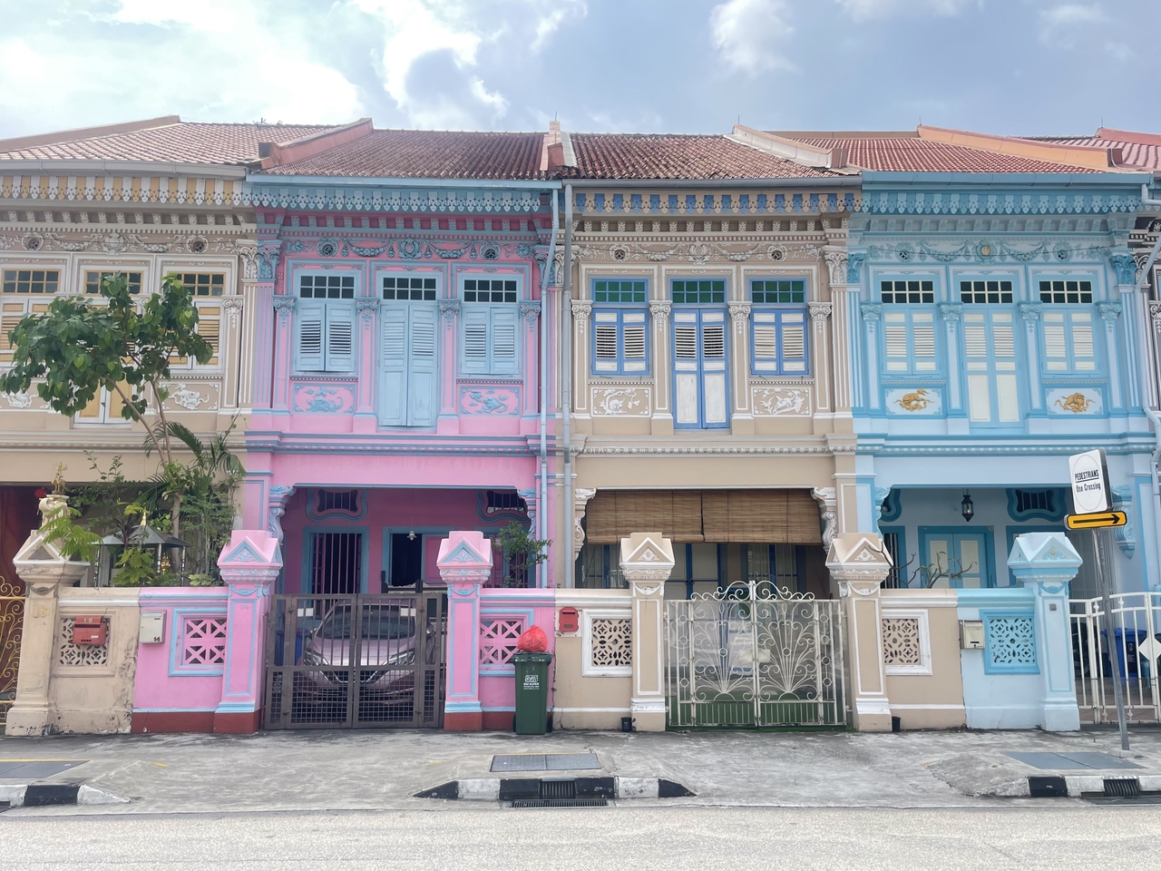 Traditional Peranakan housing in Katong, Singapore (Hong Yoo/The Korea Herald)