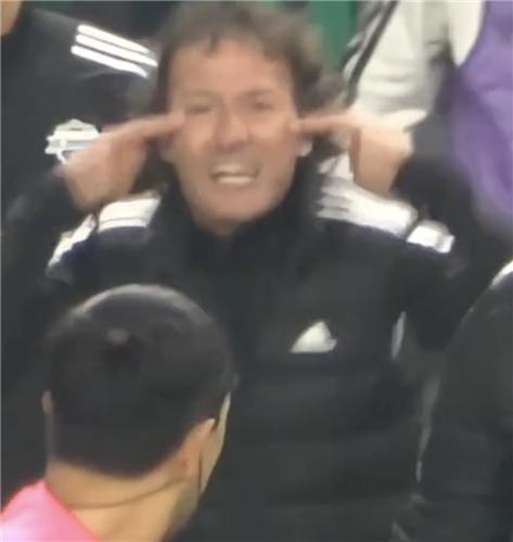 Hyundai Motors assistant coach Mauricio Taricco (X)