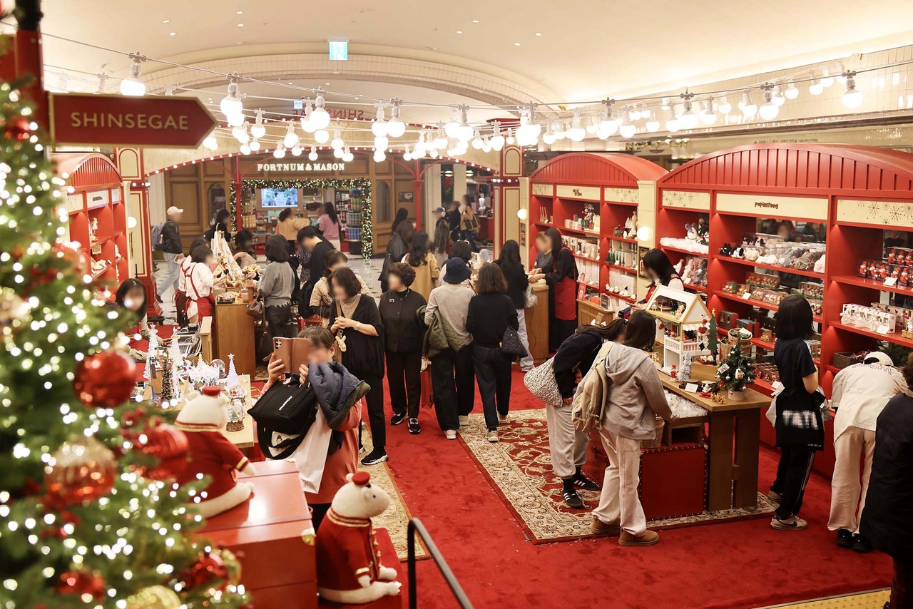 Christmas Market at Shinsegae Department Store Gangnam Branch   (Shinsegae)