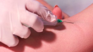 ‘반값 보험료’ 5세대 실손, 왜 연내 출시 불발되나 [Deep Spot]