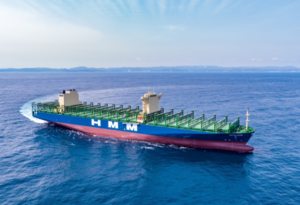 HD Hyundai clinches W2.13tr HMM megaship deal