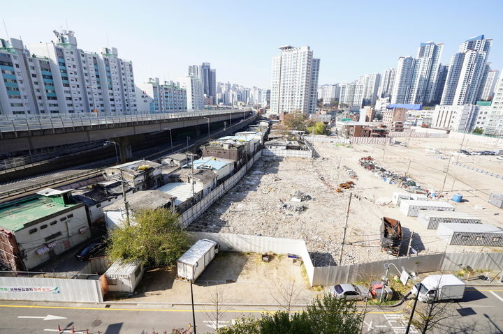 Sinwolgok District 1 in Seongbuk-gu, Seoul. (Seongbuk District Office)
